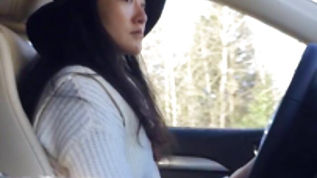 Éblouissante poulette chaude film gratuit complet porno perce le trou de sa chatte avec un gode