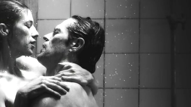 Ma mère préfère les film x complet dorcel jeunes hommes