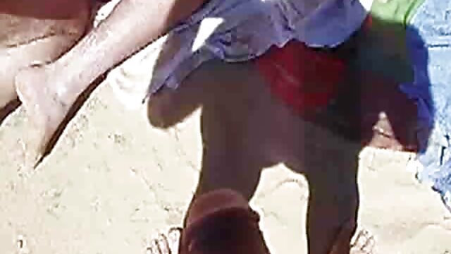 Bite charnue film complet de sexe en francais pour poussin brun