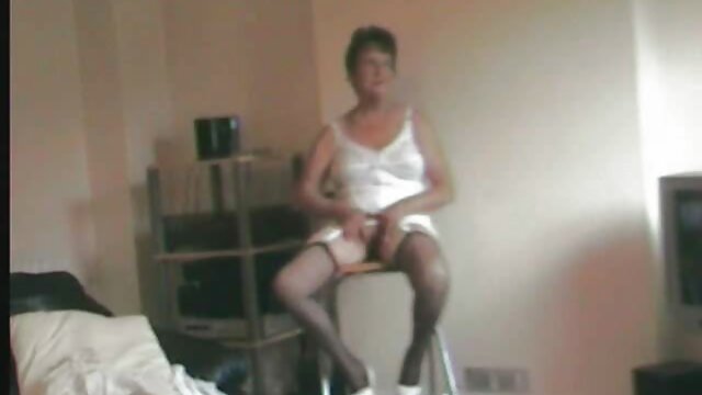 MILF chatte film porno complet streaming vf fessée