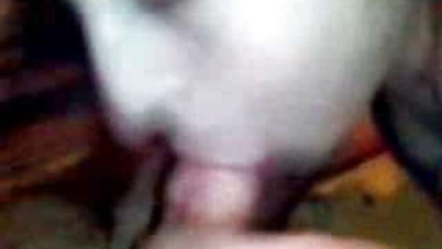 Kella Kross film complet de sexe attache son cul de salope