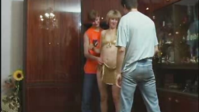 Busty Slave Melanie Moons Electro films porno entier streaming Torture