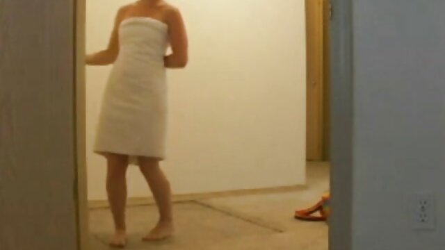 Sale film porno entier hd conversation et branlette