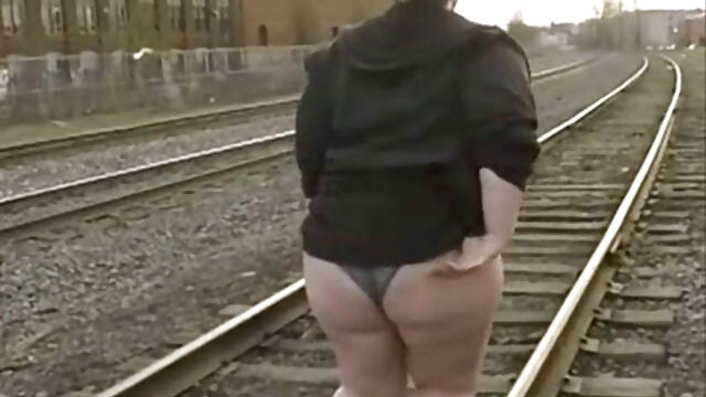 Adolescent, jouet, bas ... oui! streaming film complet porno